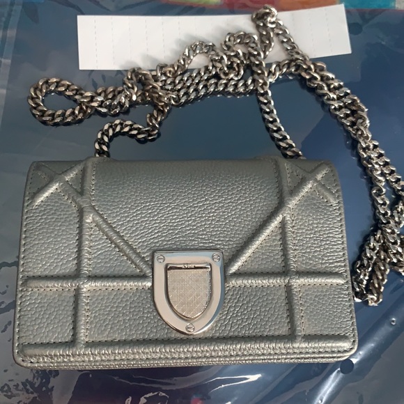 DIOR DIORAMA MINI FLAP BAG - Picture 2 of 12